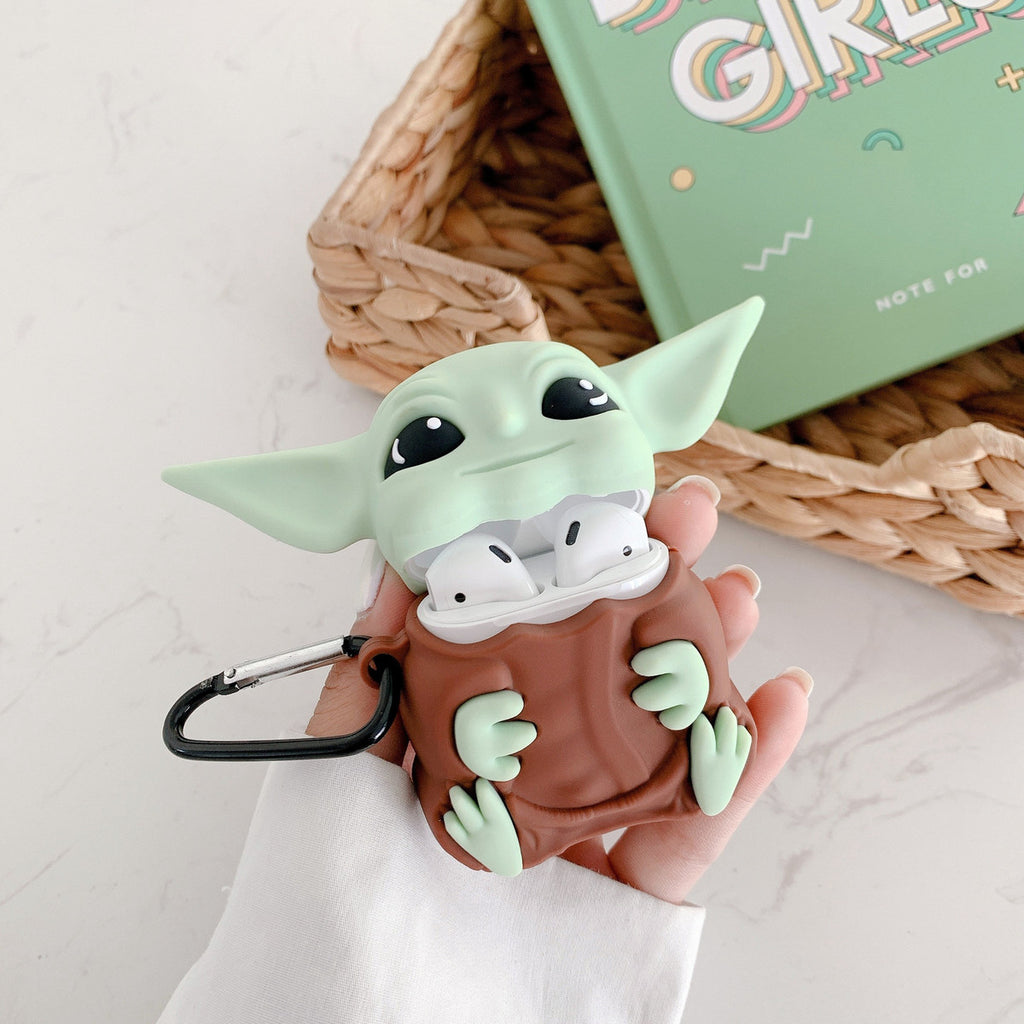 Cute Baby Yoda AirPods Case with Keychain Clip – Shockproof Silicone Cover